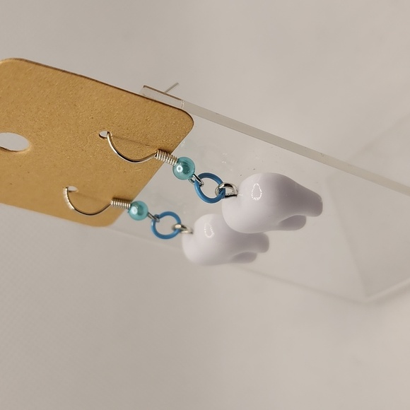 Teeth Earrings - Picture 2 of 2
